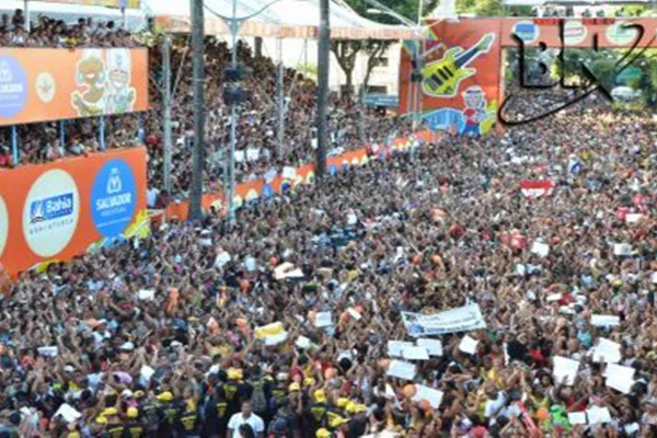 Carnaval de Salvador em 2022 exige 70% dos baianos vacinados, diz médico