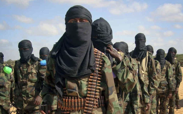 Al-Qaeda captura bases e armas de rebeldes apoiados pelos EUA na Síria