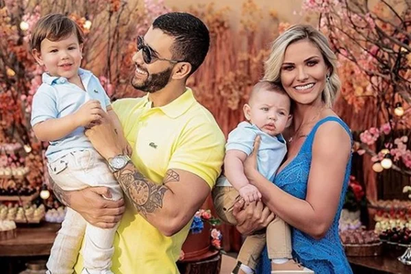 Andressa e filhos