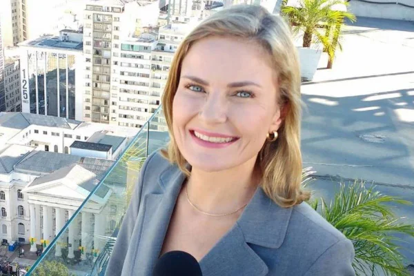 Foto colorida da repórter Ana Zimmerman - Metrópoles