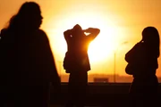 Trabalhadores começam a semana enfrentando frio intenso Trabalhadores começam a semana enfrentando frio intenso