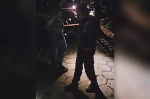 imagem colorida homem morto em cemiterio goiania
