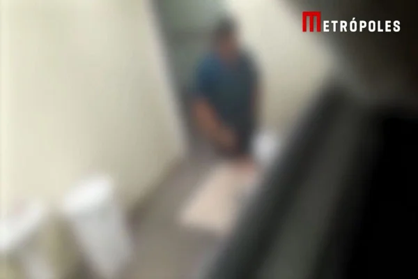 Vídeo: médico e estagiária são flagrados fazendo UPA de motel