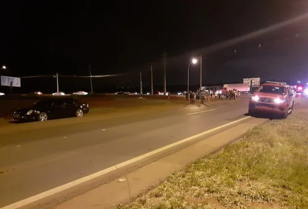 Homem de 61 anos morre atropelado na BR-020