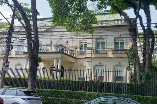 CASA DE NELSON WILIANS NOS JARDINS - METRÓPOLES
