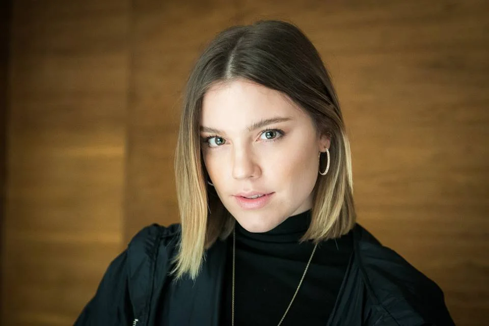 Dalila ( Alice Wegmann ) Dalila ( Alice Wegmann )