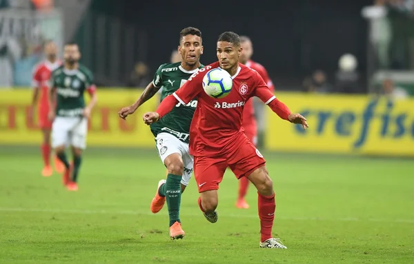 Guerrero dispara após revés contra o Palmeiras: “Jogam com um a mais”