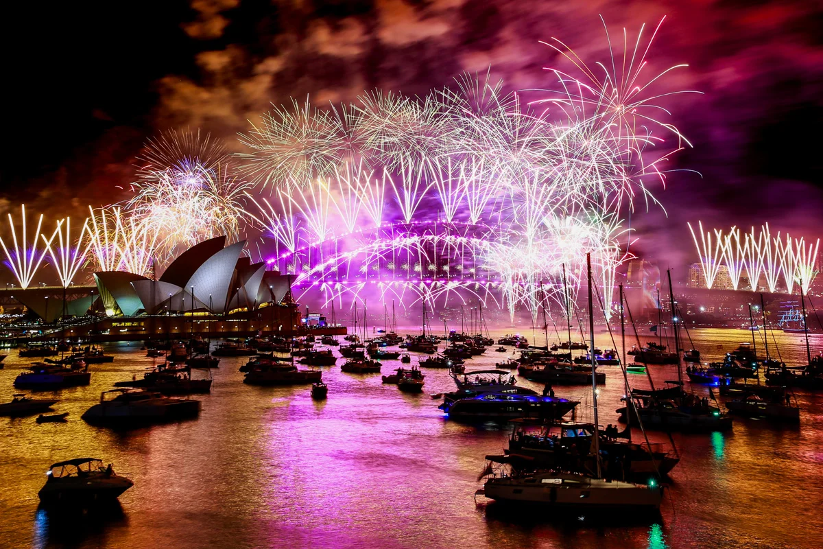 Fogos de artifício deixam resíduos que podem afetar rios e lagos
