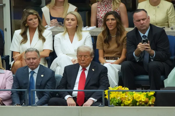 Trump dorme durante a final do US Open - Metrópoles