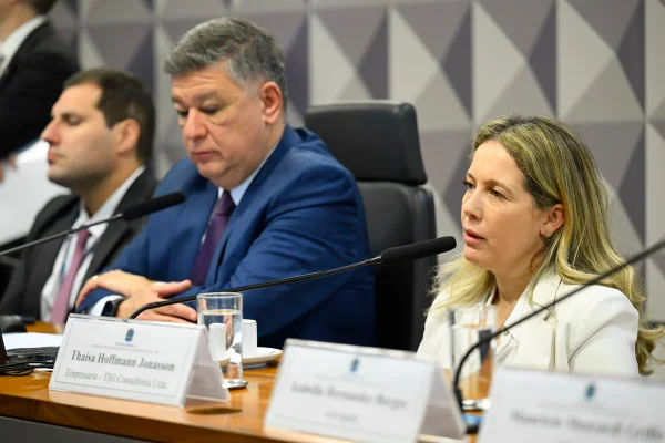 Esposa de ex-procurador do INSS se recusa a falar à CPMI sobre Careca