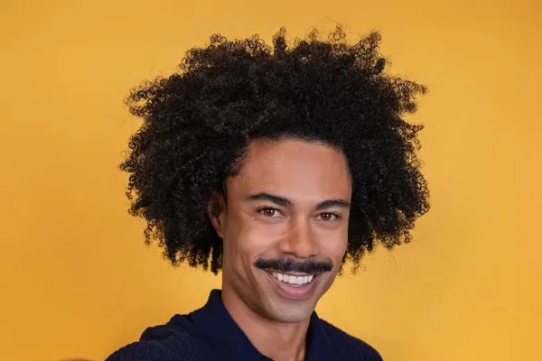 Imagem colorida de Breno Corã, do BBB 26 - Metropoles