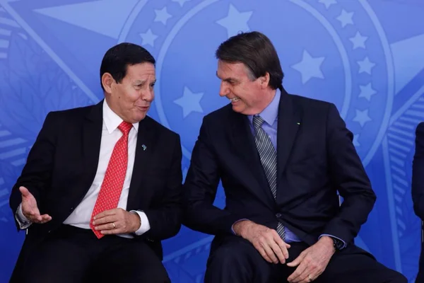 Bolsonaro prorroga atuação das Forças Armadas na Amazônia até outubro