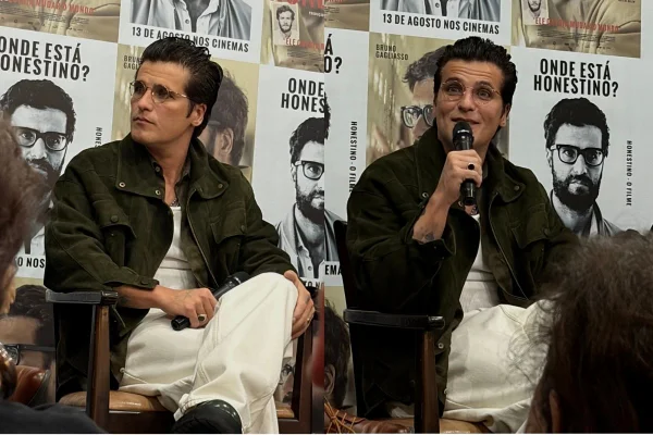 Bruno Gagliasso em coletiva de imprensa