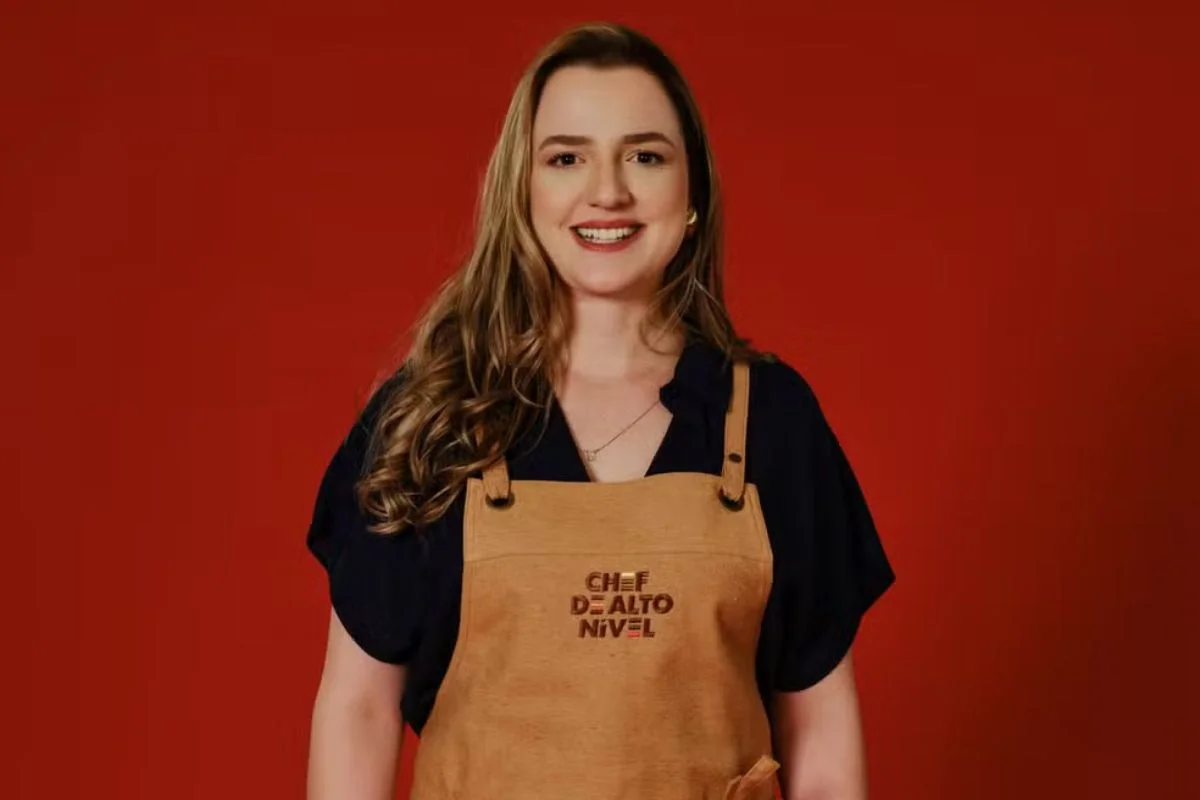 Bárbara Cardin, 31 anos, profissional, é natural de Londrina (PR) e chef e proprietária de três restaurantes, especializada em cozinha italiana e massas frescas Bárbara Cardin, 31 anos, profissional, é natural de Londrina (PR) e chef e proprietária de três restaurantes, especializada em cozinha italiana e massas frescas