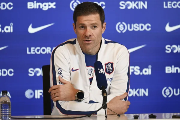 Xabi Alonso confirma lesão de João Pedro e Chelsea fica desfalcado - destaque galeria Xabi Alonso confirma lesão de João Pedro e Chelsea fica desfalcado - destaque galeria