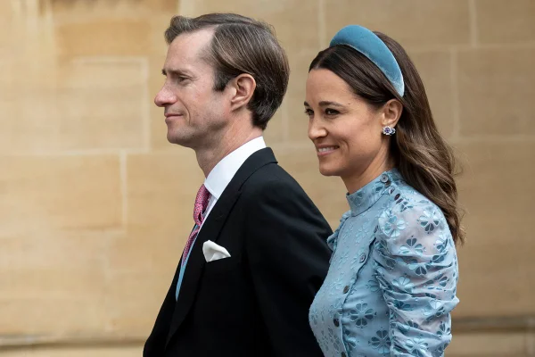 Irmã e cunhado de Kate Middleton provocam a indignação de vizinhos - destaque galeria Irmã e cunhado de Kate Middleton provocam a indignação de vizinhos - destaque galeria