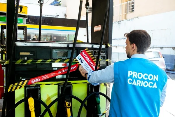 Justiça posto de gasolina
