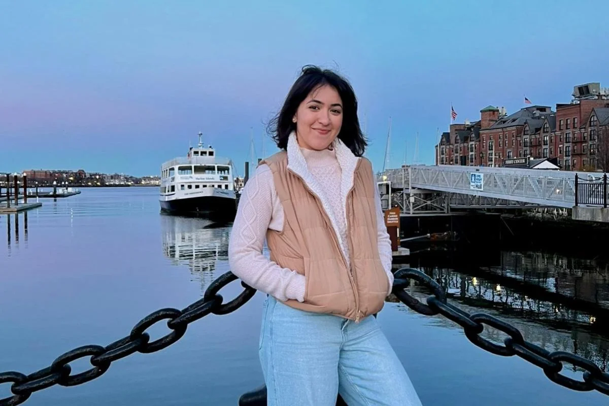 Vivian diz que os empregos na sua área, atendimento clínico em psicologia, são quase todos como horista. Ela diz que incerteza sobre salário gera "camada de estresse" Vivian diz que os empregos na sua área, atendimento clínico em psicologia, são quase todos como horista. Ela diz que incerteza sobre salário gera "camada de estresse"