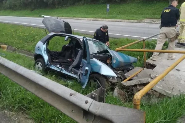 Foto colorida de acidente no Paraná - Metrópoles