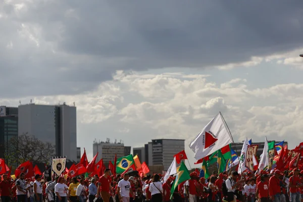 Manifestação do MST em Brasília - Metrópoles