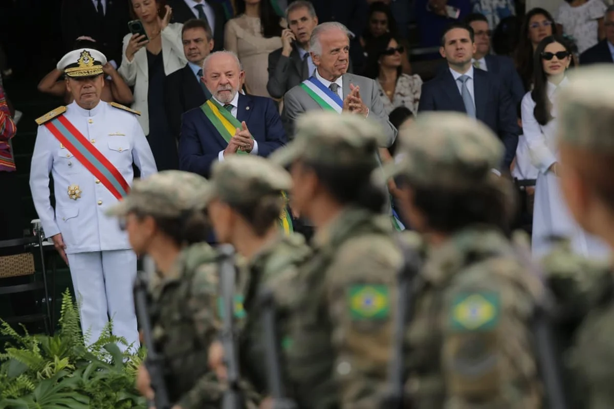 Presidente Lula e o ministro da Defesa do Brasil, José Múcio Presidente Lula e o ministro da Defesa do Brasil, José Múcio