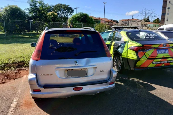 Detran-DF flagra carro com 441 multas e débitos de R$ 66,9 mil
