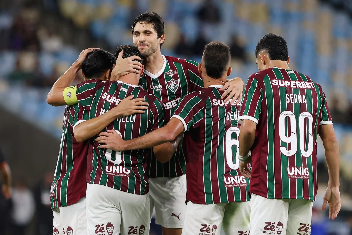 Jogadores do Fluminense comemorando gol diante do Nova Iguaçu em amistoso Jogadores do Fluminense comemorando gol diante do Nova Iguaçu em amistoso
