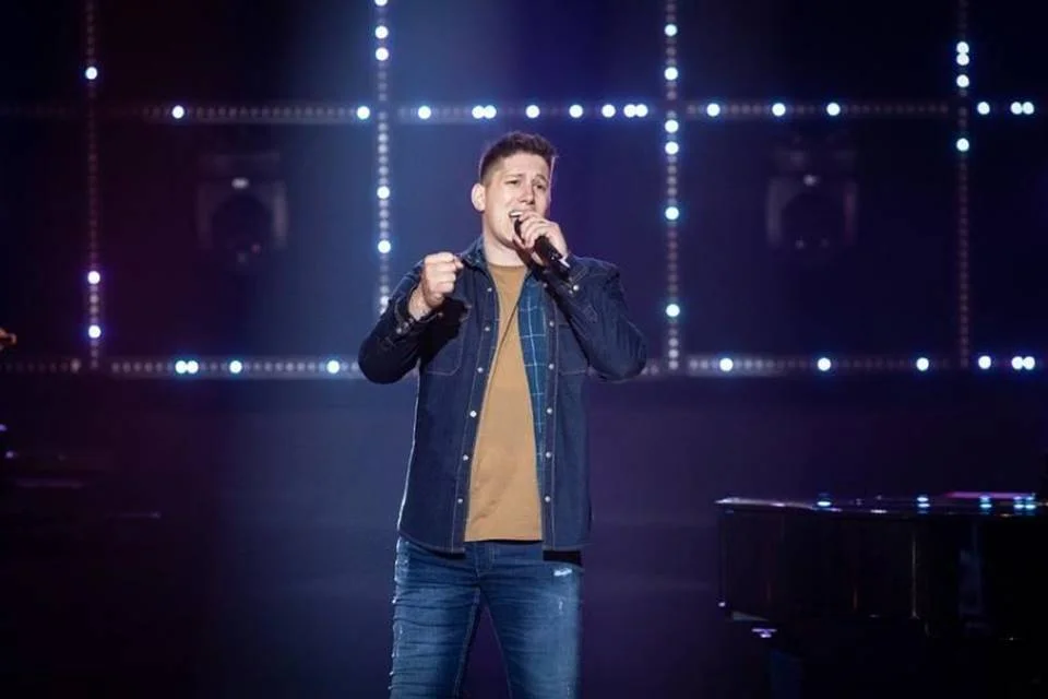 Ele surpreendeu pelo talento na música no Popstar Ele surpreendeu pelo talento na música no Popstar