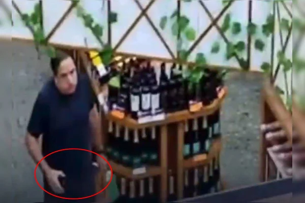 Juiz da Lava Jato foi filmado em supermercado que o acusa de furto