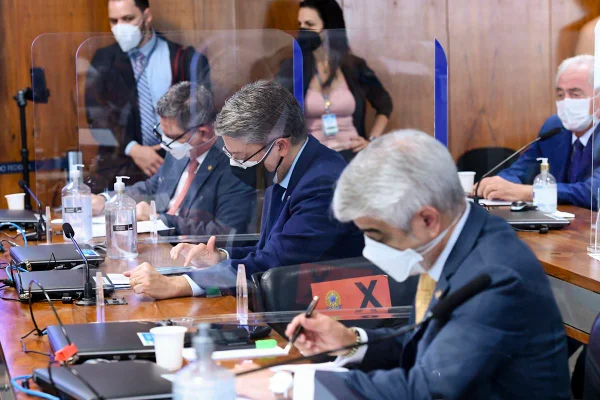 Senador quer que CPI investigue fraudes no auxílio emergencial
