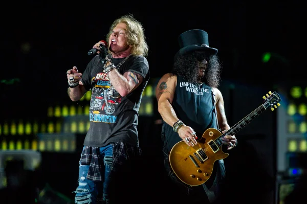 Guns 'N' Roses com Axel e Slash