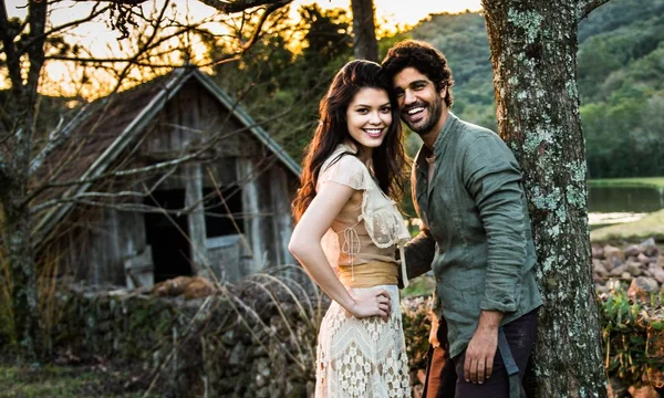 Estreia “Tempo de Amar”, novela com argumento de Rubem Fonseca