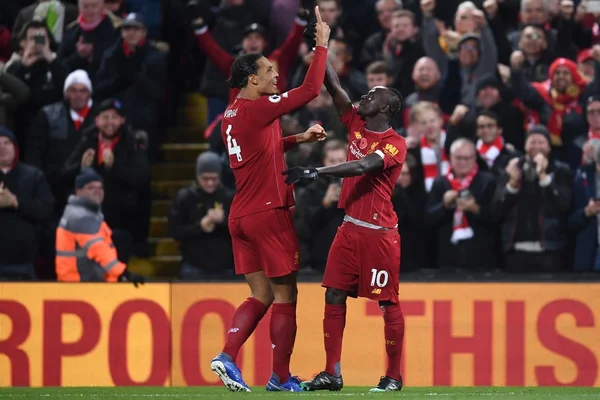 Liverpool supera Manchester City e abre nove pontos sobre o rival