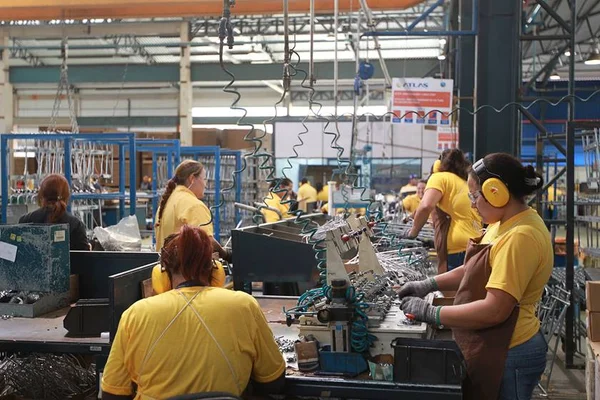 Faturamento da indústria cai 16,7% devido a greve dos caminhoneiros
