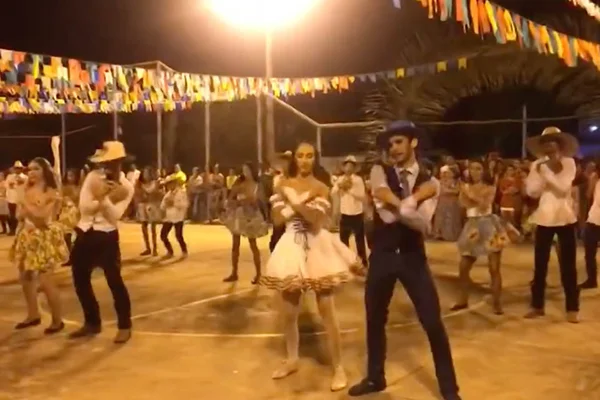 Festa junina com funk e coreografia de TikTok viraliza