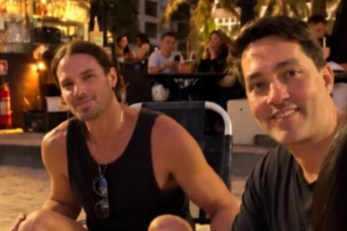 Jonatas Faro e o namorado, Paulo Mesquita Jonatas Faro e o namorado, Paulo Mesquita