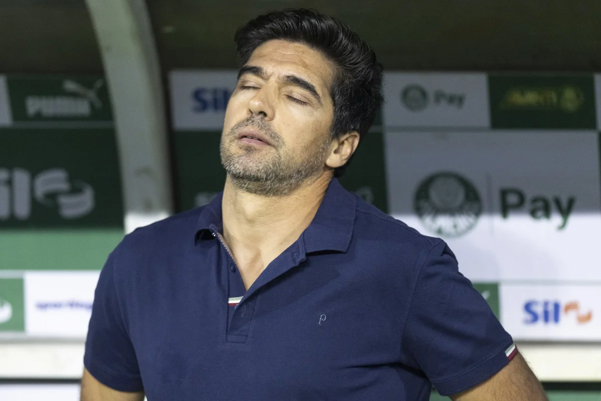 Foto colorida de Abel Ferreira, do Palmeiras - Metrópoles