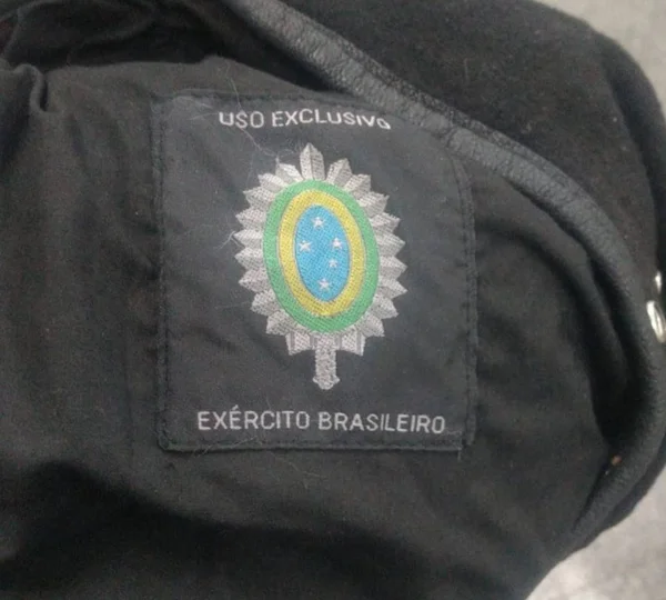 Falso policial pede arrecadações, vítima desconfia e homem é preso