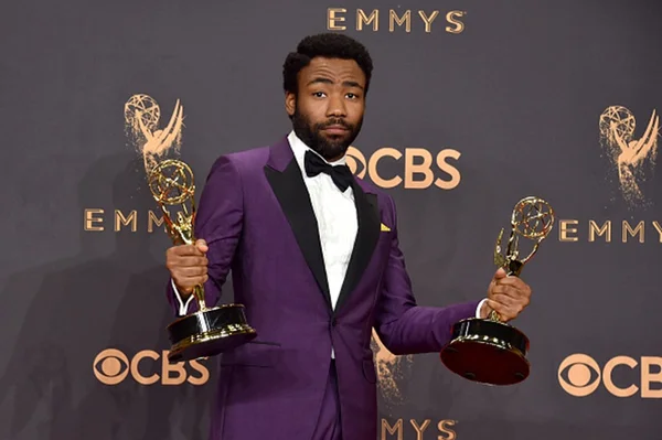 Donald Glover divulga roteiro não filmado da série animada de Deadpool