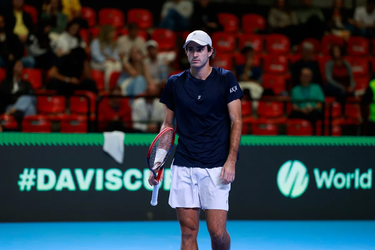 Gustavo Heide entrou em quadra diante de Wawrinka na Copa Davis Gustavo Heide entrou em quadra diante de Wawrinka na Copa Davis