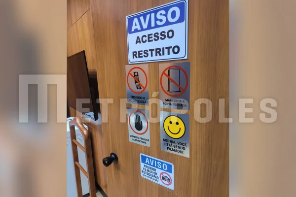 Sala secreta da Abin no MEC tinha cofres e acesso restrito; veja fotos