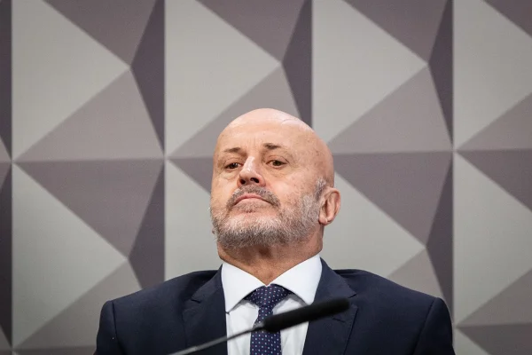 Careca do INSS comprou 21 carros de luxo em dois anos. Veja imagens