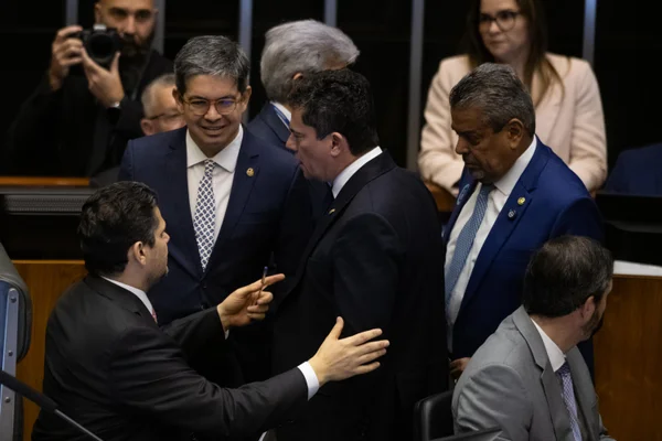 sessão conjunta congresso - Metrópoles