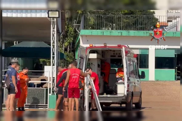 Barcos a remo batem de frente no Lago Paranoá; atleta tem hemorragia
