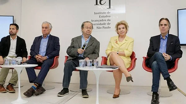 Ex-ministros da Cultura divulgam manifesto conjunto contra Bolsonaro