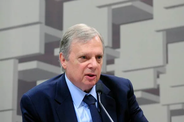 Tasso Jereissati oficializa disputa da presidência do PSDB hoje (8/11)