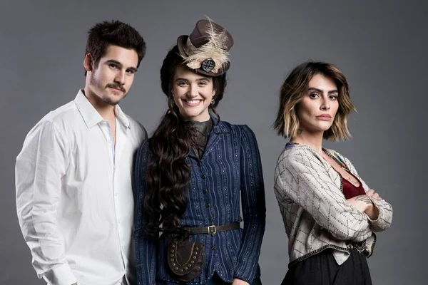 O Tempo Não Para: saiba quem são os personagens da trama