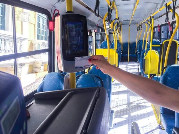 ES: Assembleia Legislativa aprova pagamento de passagens via Pix