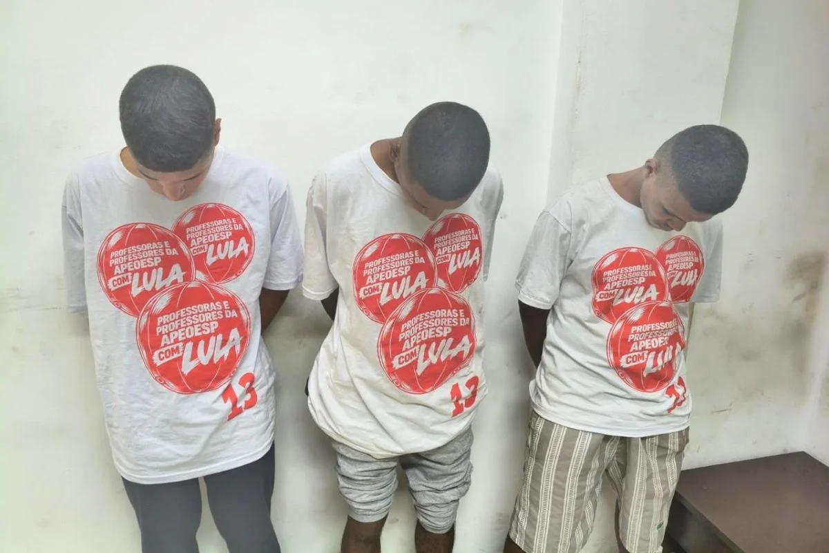 TSE manda derrubar vídeo de jovens que teriam sido presos com camisas do PT