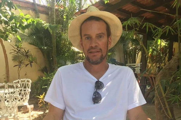Ator morre cinco meses após ter conseguido se curar de câncer